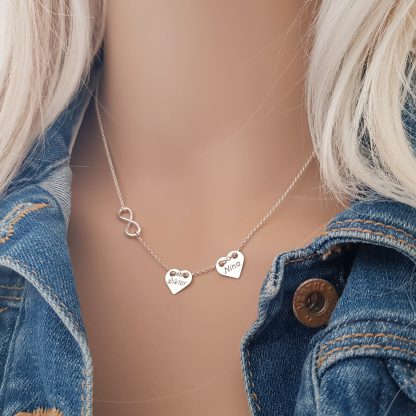 Srebrny naszyjnik - 2 personalizowane serca celebrytki i nieskończoność - obrazek 3