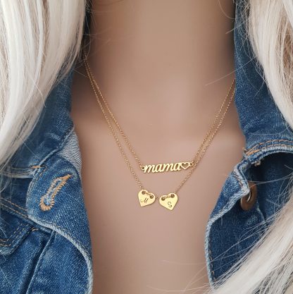 Pozłacany, podwójny naszyjnik – 2 personalizowane serca i zawieszka MAMA - obrazek 2