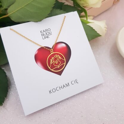 Pozłacany naszyjnik - symbol miłości i pokoju