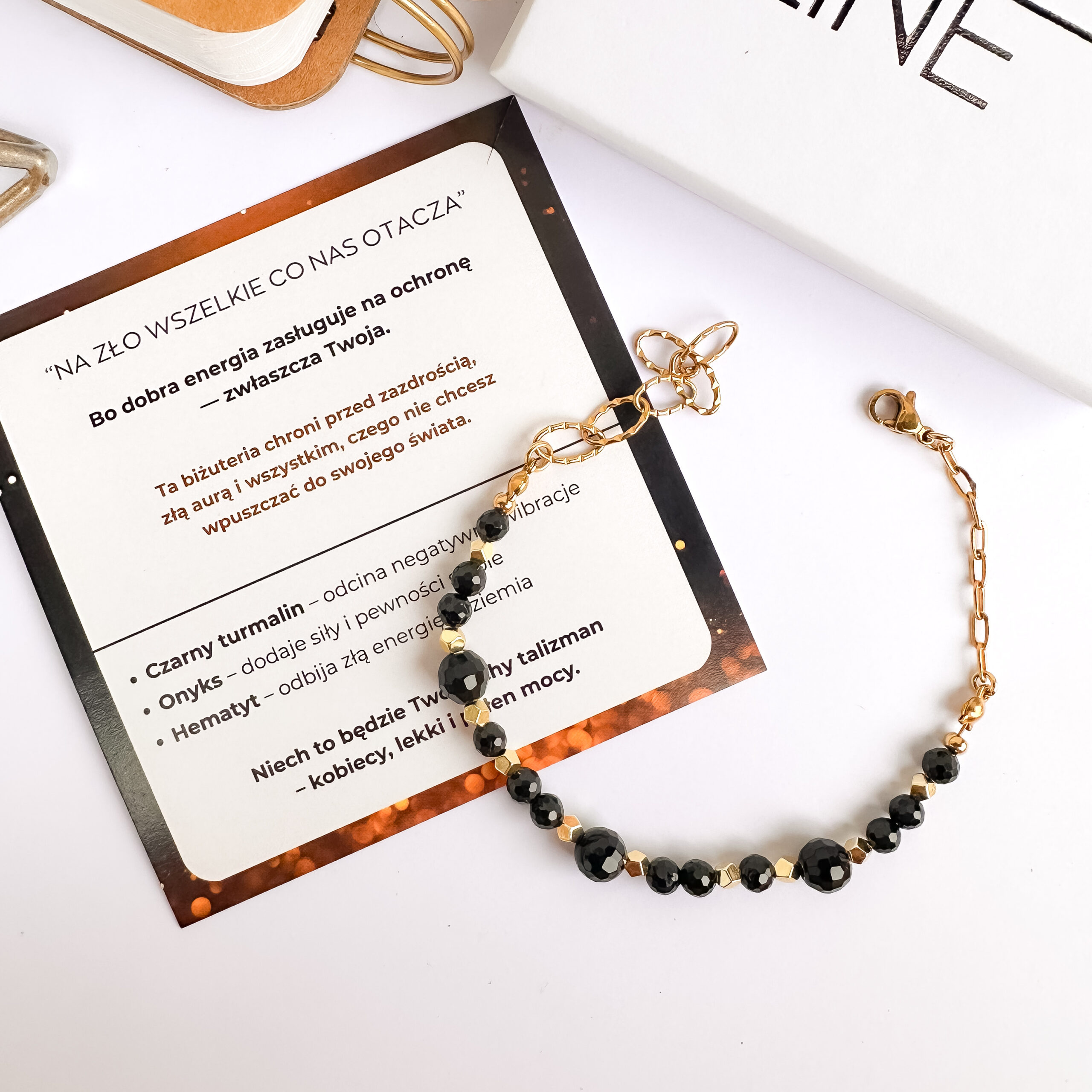 Bransoletka na łańcuszku z naturalnych kamieni „Na zło wszelkie co nas otacza"