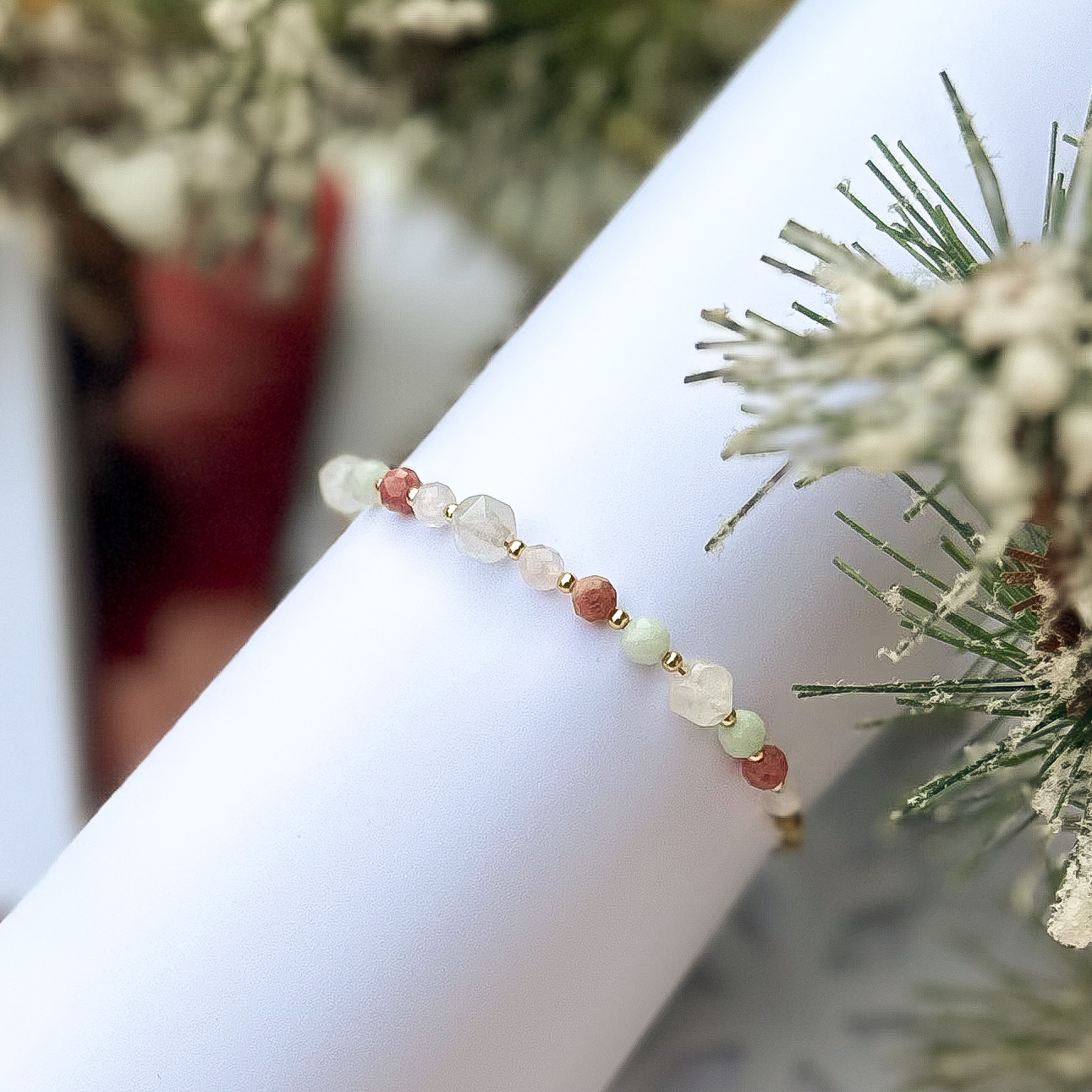 Bransoletka "PRZYJAŹNI" z kamieniami na łańcuszku - obrazek 3