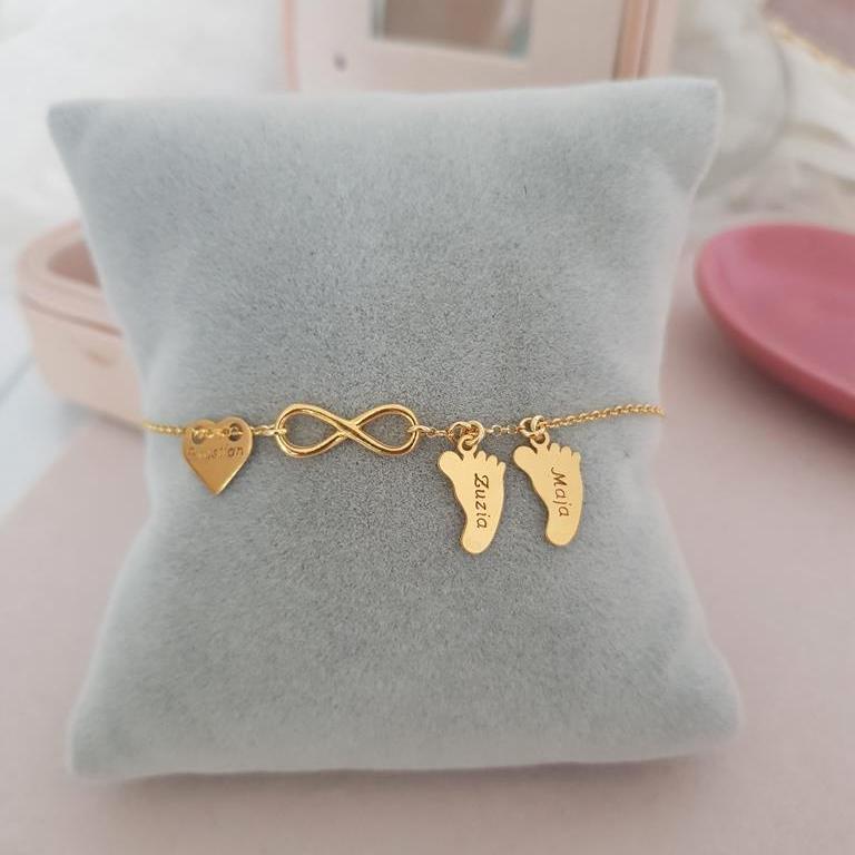 Pozłacana bransoletka z grawerem – serce, nieskończoność i 2 stópki-prezent pod choinkę